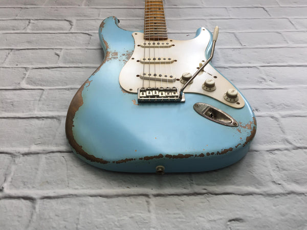 VSS Daphne Blue Light Relic '50s – Fraser Guitars